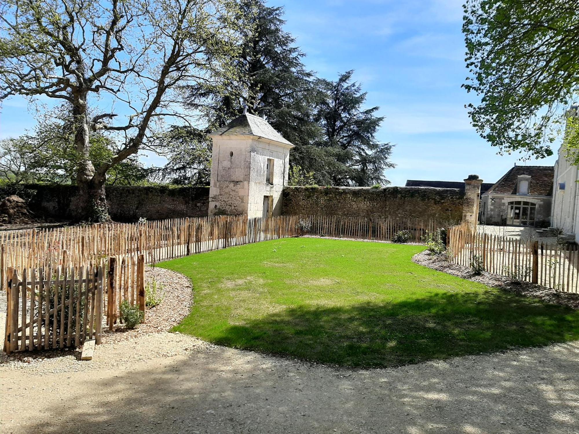Le Puits Renaissance - Gites De Caractere Et Piscine Chauffee Chambourg-sur-Indre Eksteriør billede